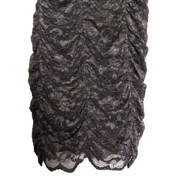 Eliza J Royal Collection Purple Lace Bodycon Sheath Style Cocktail Dress Size 2 - Picture 2 of 6